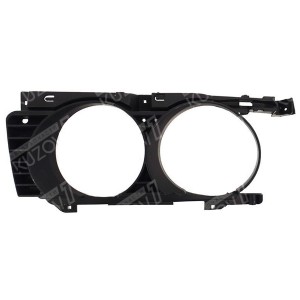 РЕШЕТКА РАДИАТОРА (ЛЕВАЯ) - фото