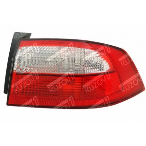 ЗАДНИЙ ФОНАРЬ (ПРАВЫЙ) НАРУЖНЫЙ, TYC